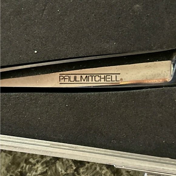Paul Mitchell Shears Set, includes thinning shears and case - Picture 7 of 14